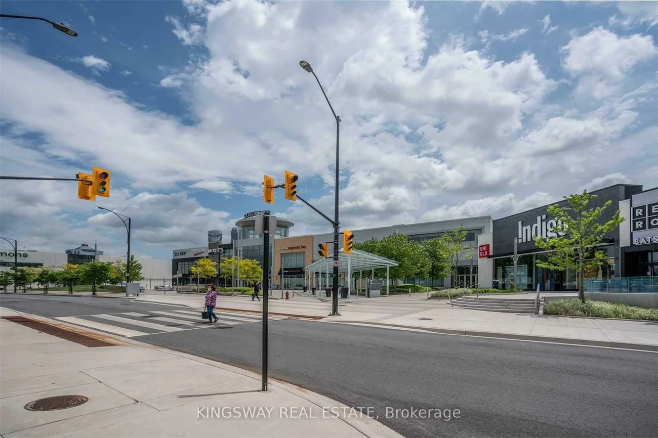 339, Rathburn, City Centre, Mississauga