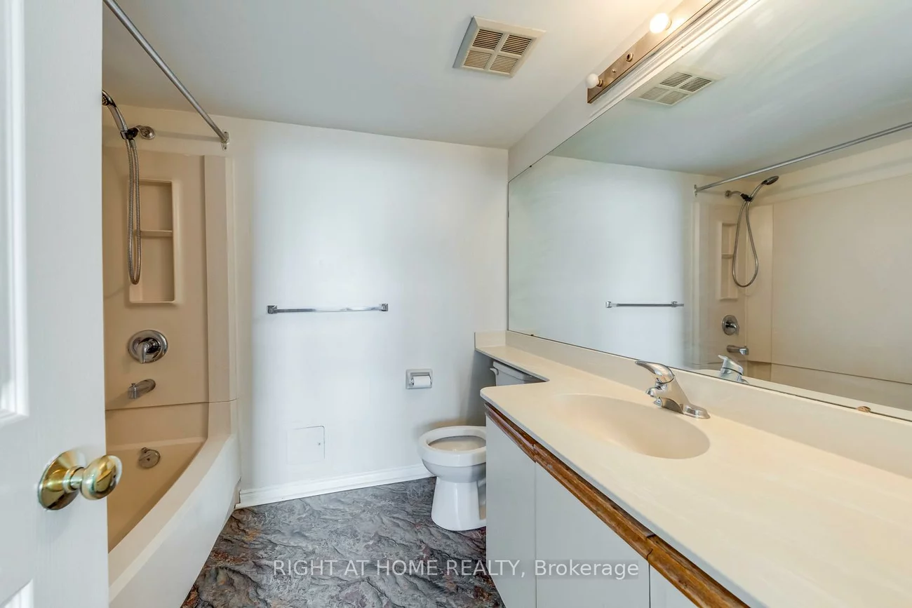 1360, Rathburn, Rathwood, Mississauga