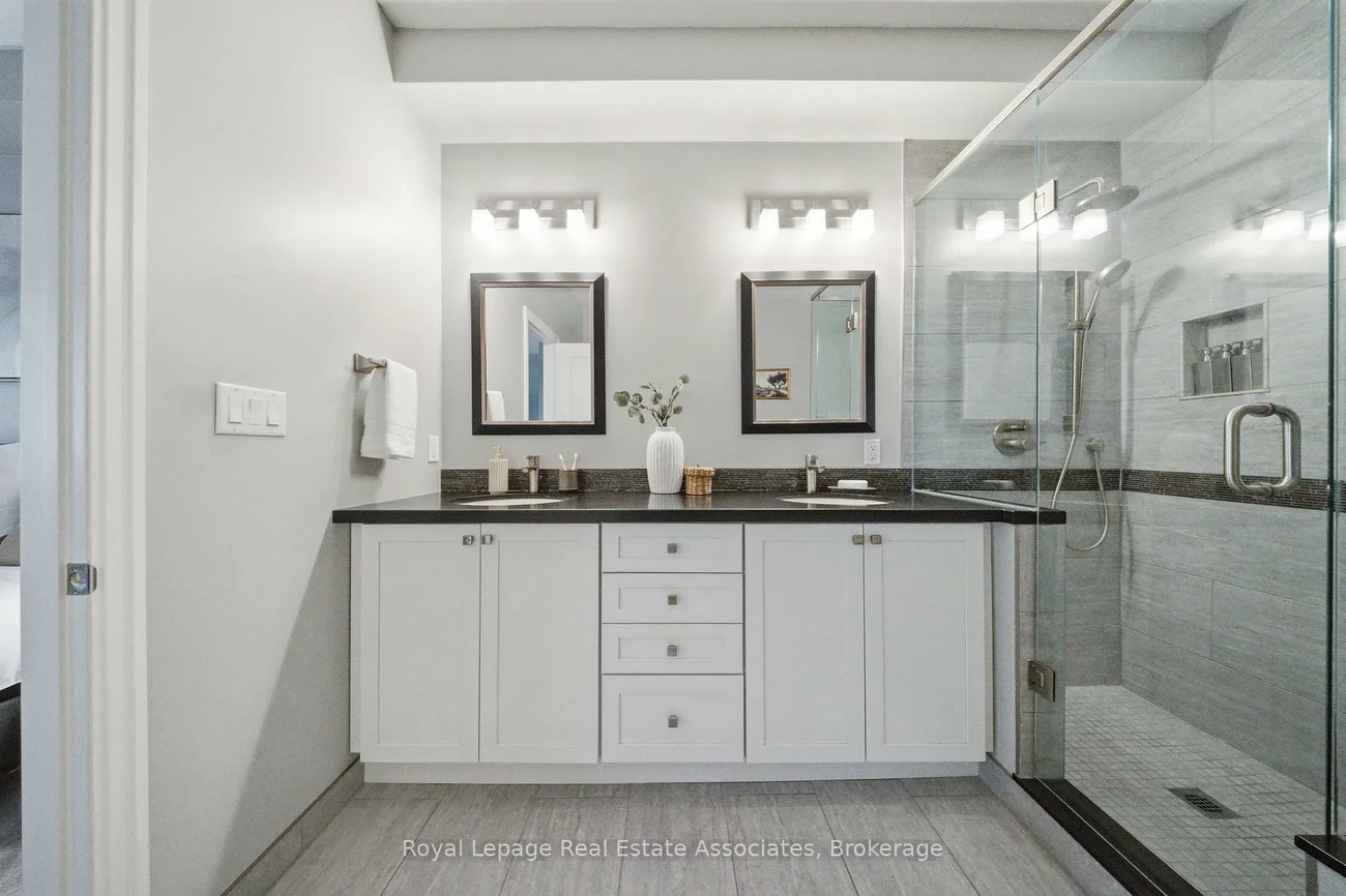 32, St Lawrence, Port Credit, Mississauga