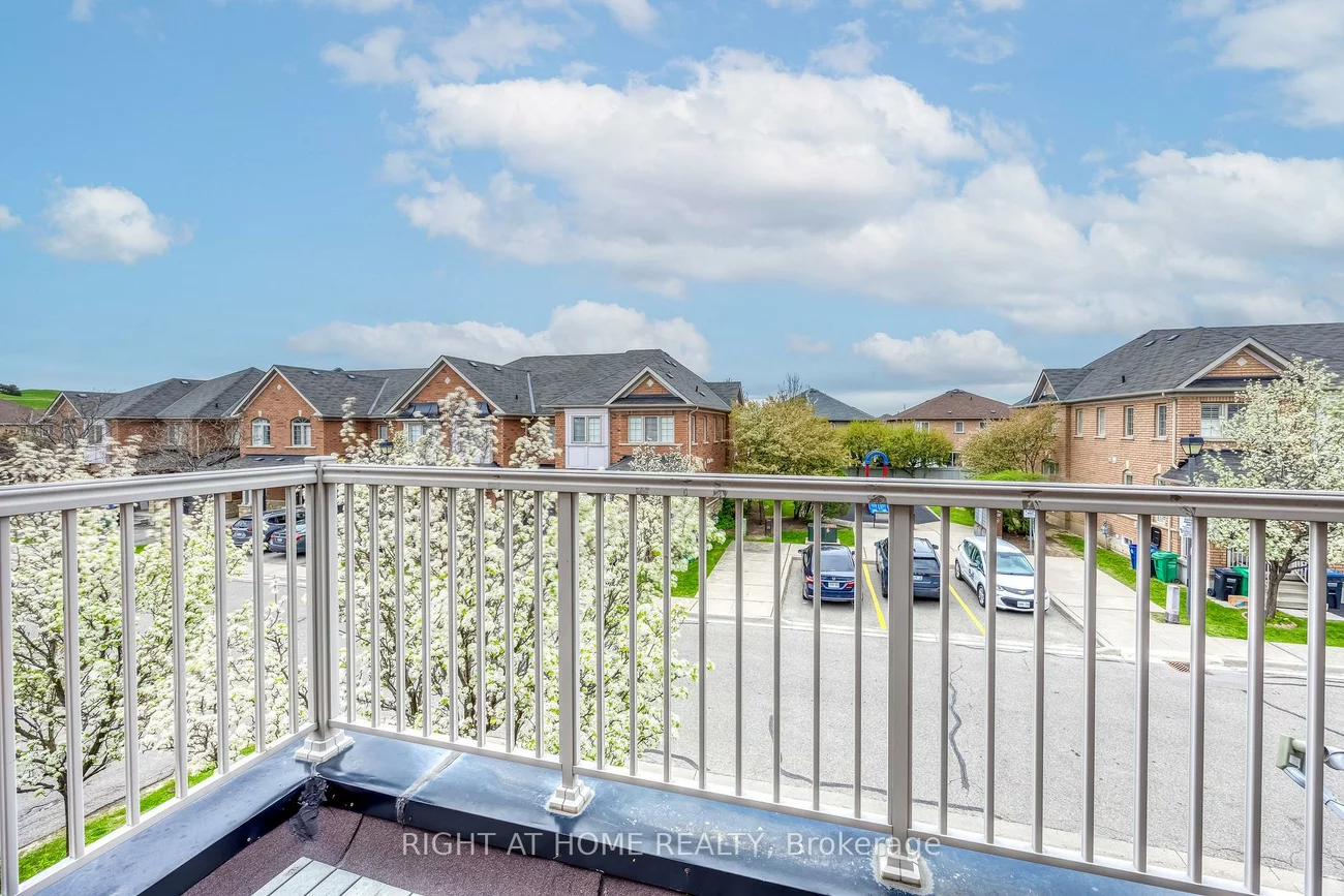 1015, Galesway, East Credit, Mississauga