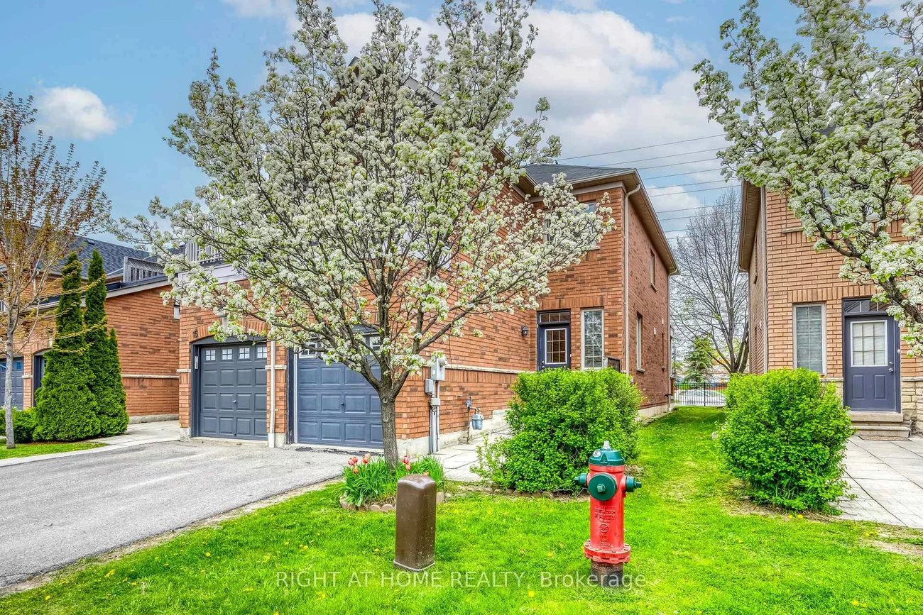 1015, Galesway, East Credit, Mississauga
