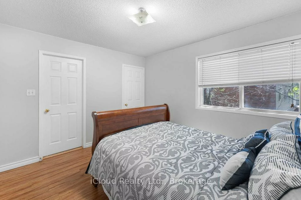 1480, Britannia, East Credit, Mississauga