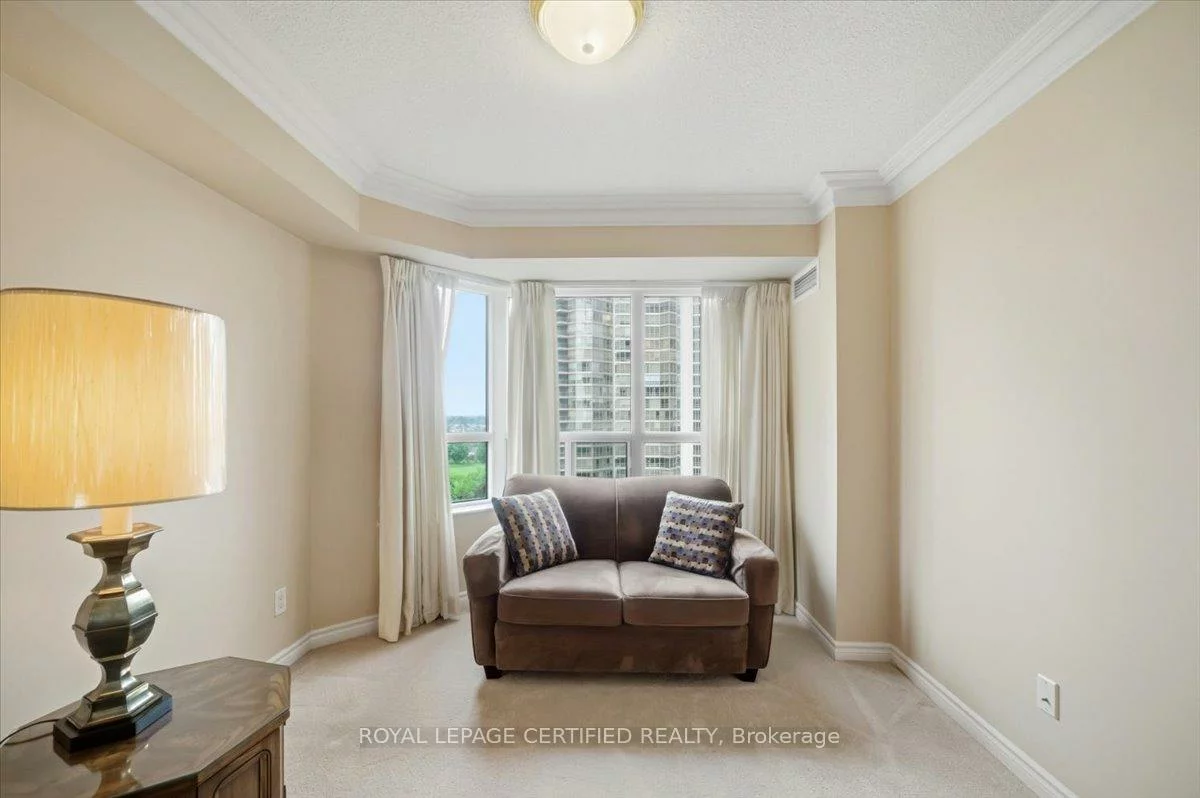 25, Kingsbridge Garden, Hurontario, Mississauga