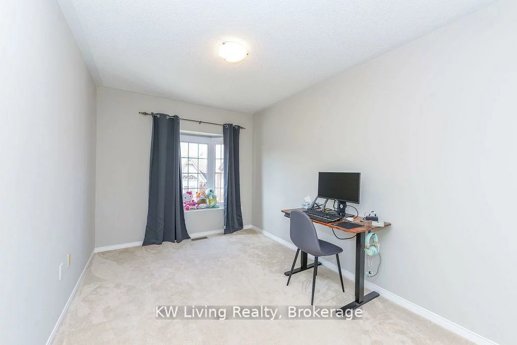 1588, South Parade, East Credit, Mississauga