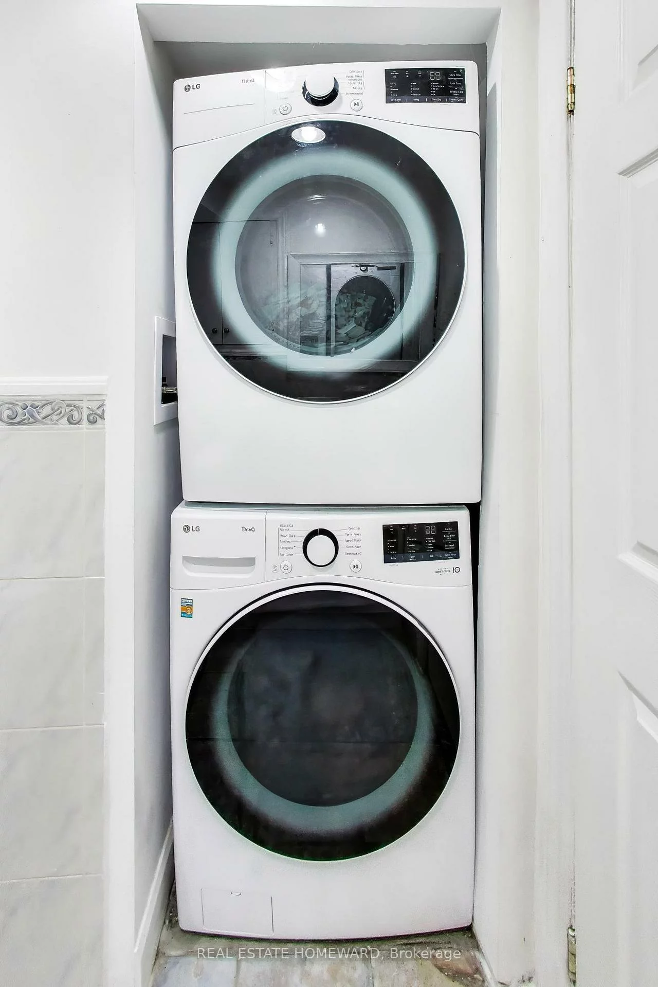 7251, Copenhagen, Meadowvale, Mississauga