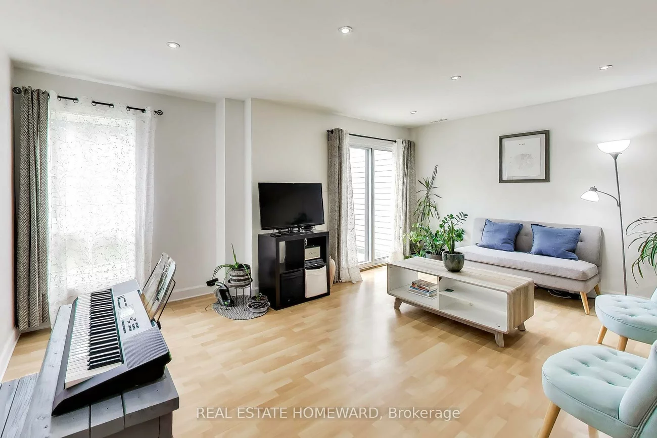 7251, Copenhagen, Meadowvale, Mississauga