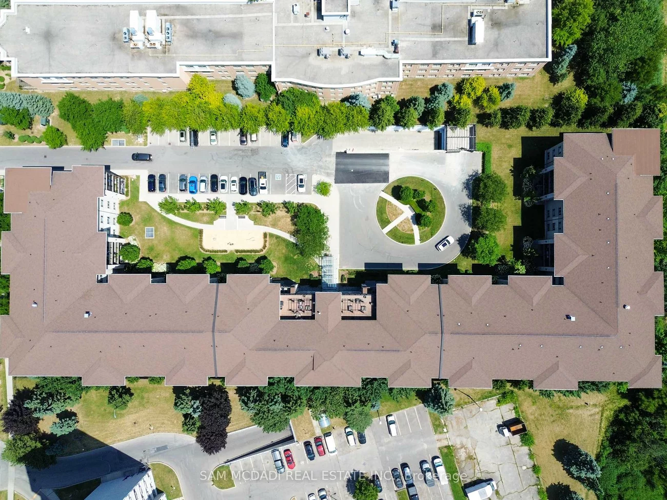 570, Lolita, Mississauga Valleys, Mississauga