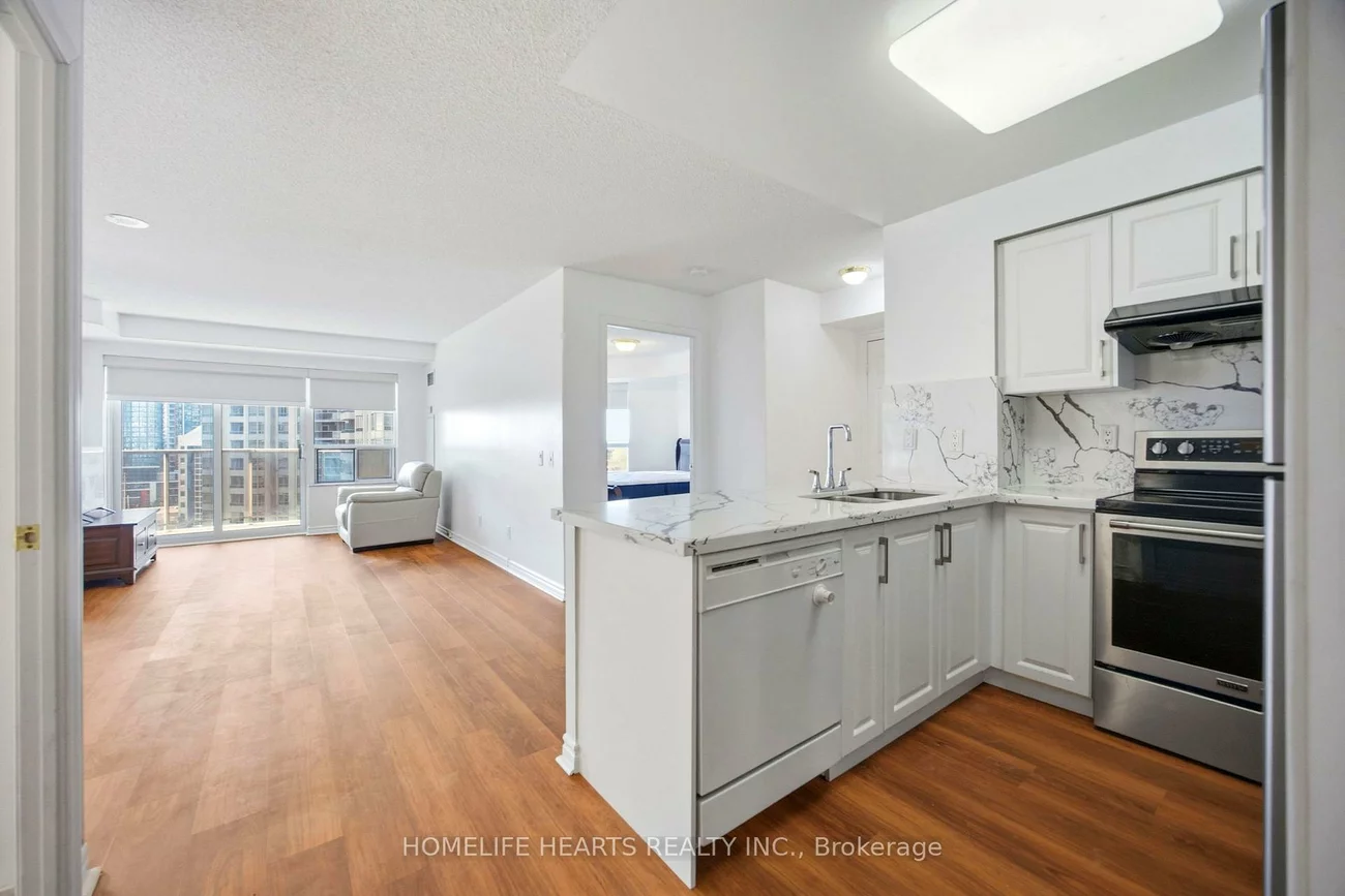 25, Kingsbridge Garden, Hurontario, Mississauga