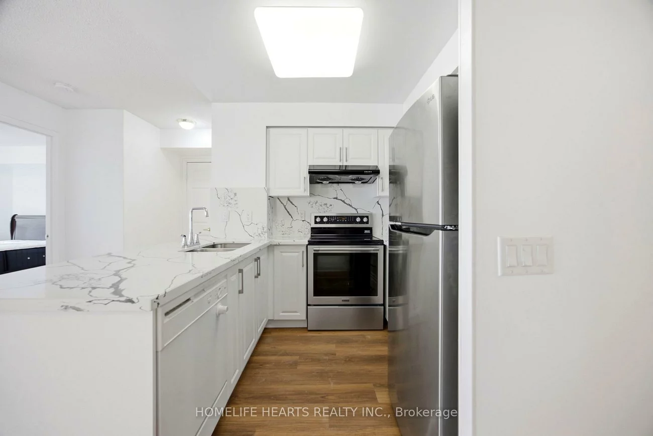 25, Kingsbridge Garden, Hurontario, Mississauga