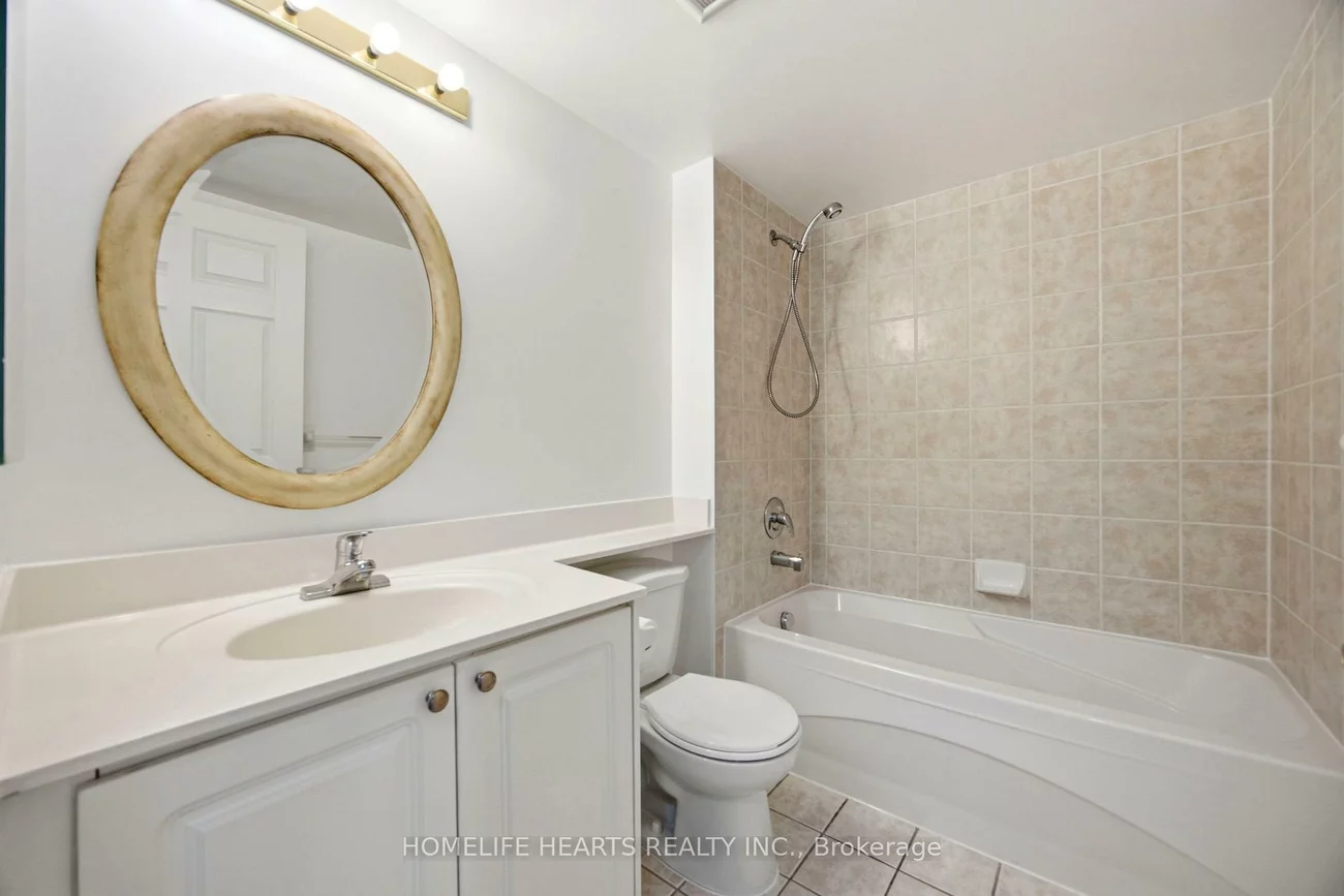 25, Kingsbridge Garden, Hurontario, Mississauga