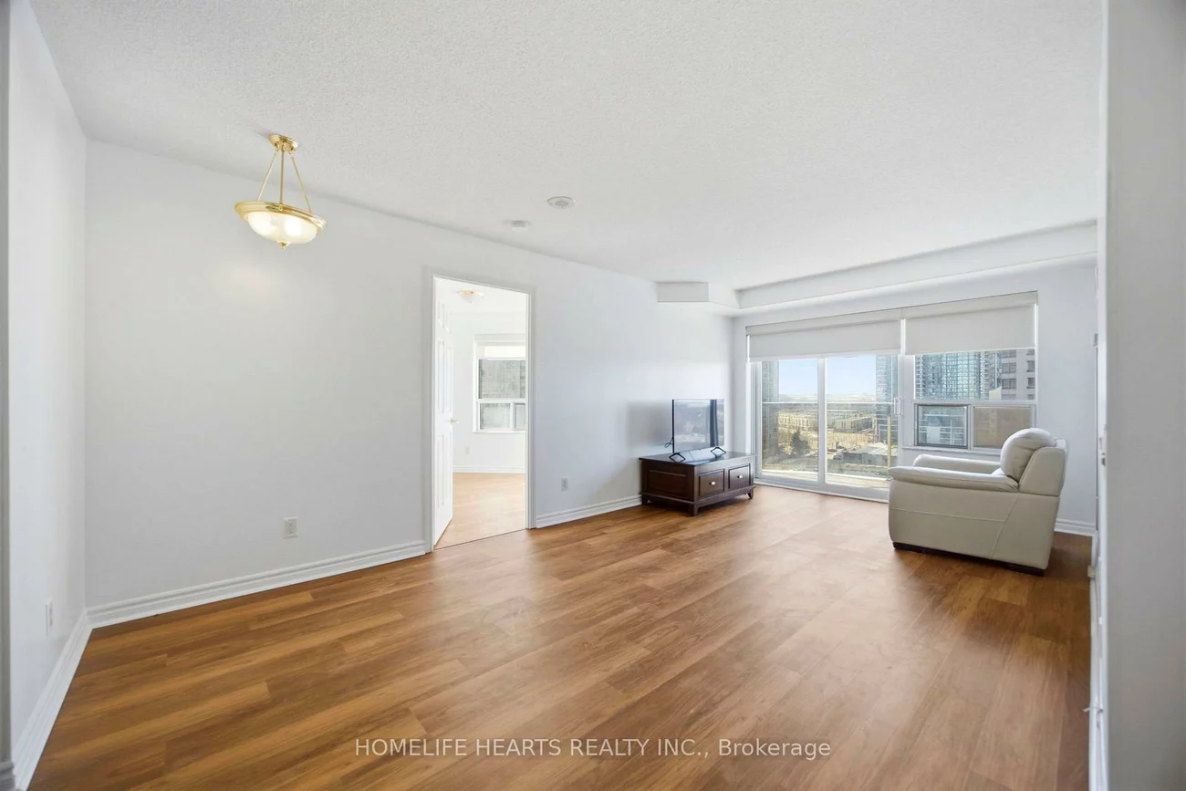 25, Kingsbridge Garden, Hurontario, Mississauga