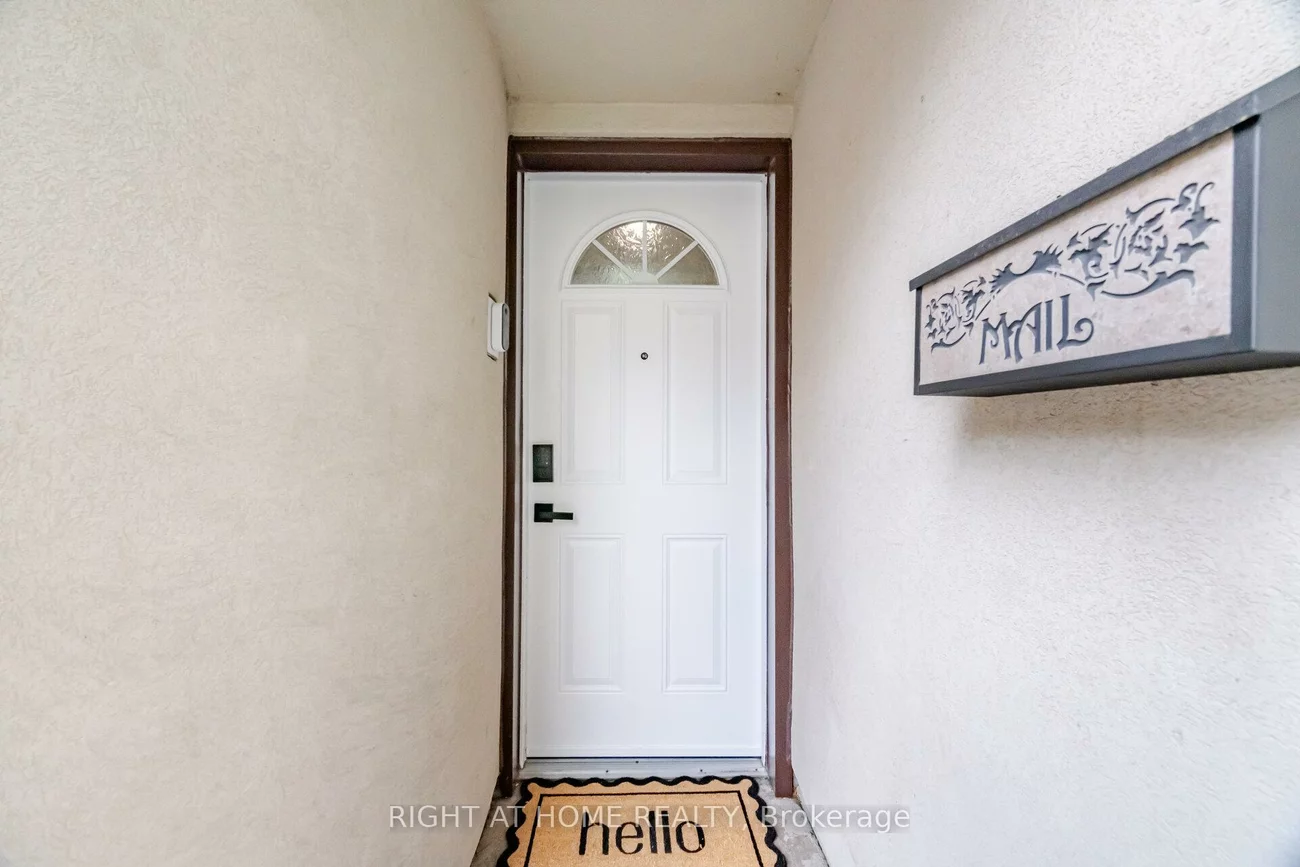 24, REID, Streetsville, Mississauga