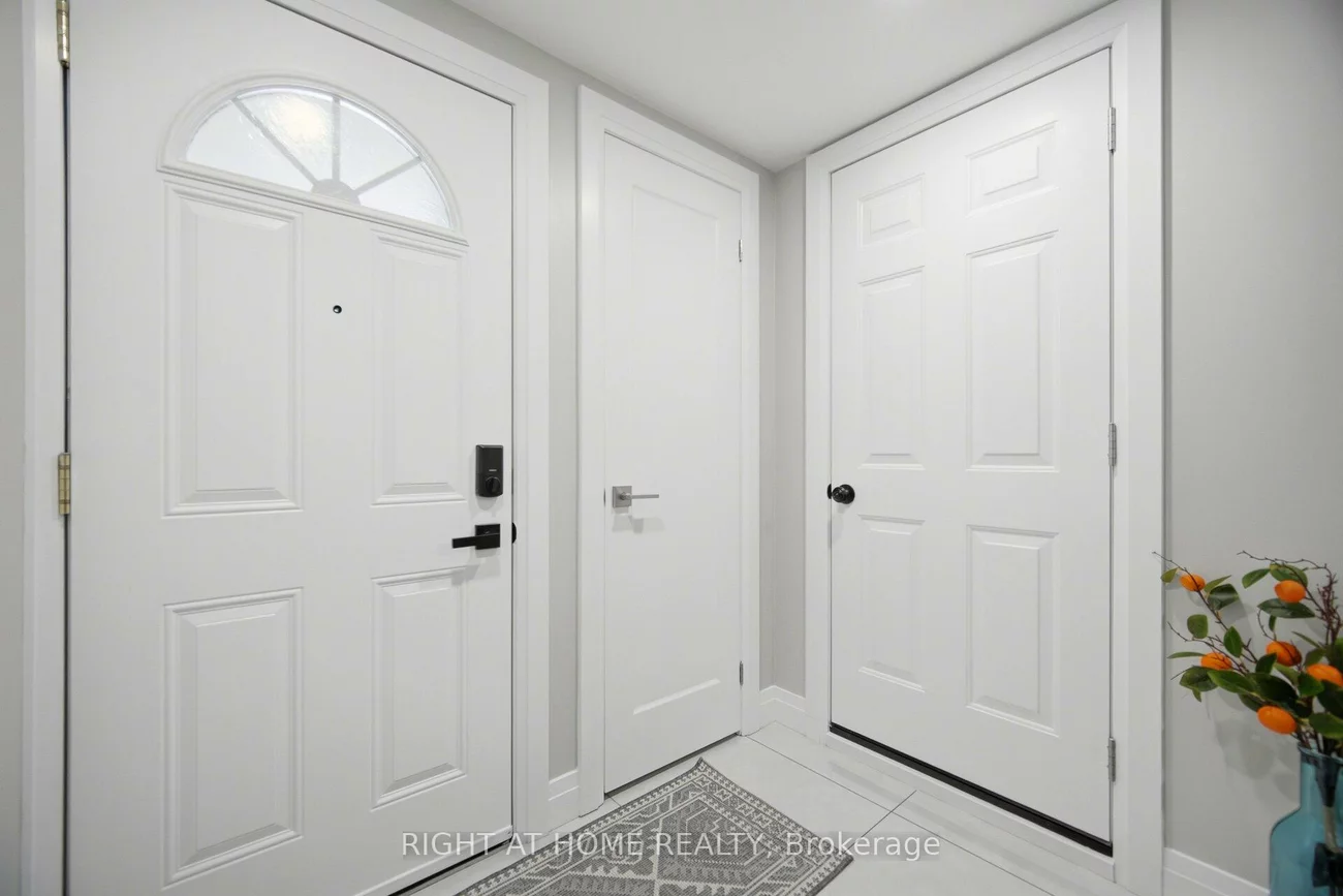 24, REID, Streetsville, Mississauga