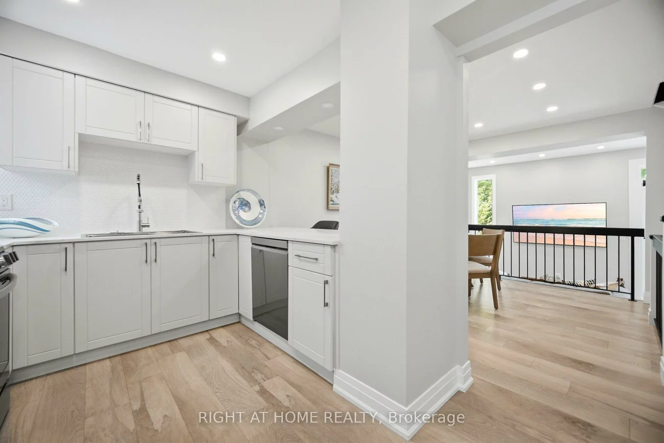 24, REID, Streetsville, Mississauga