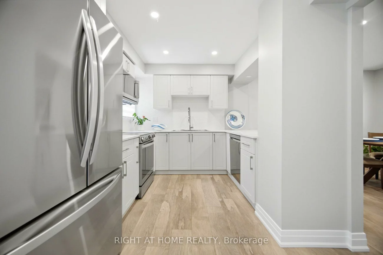 24, REID, Streetsville, Mississauga