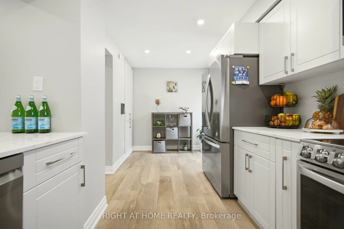 24, REID, Streetsville, Mississauga