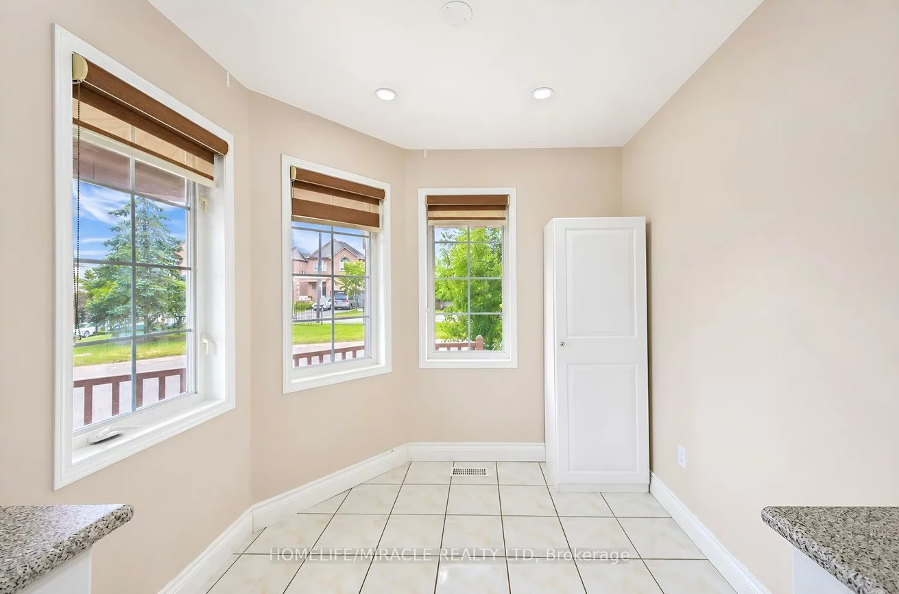 7284, Bellshire, Meadowvale Village, Mississauga