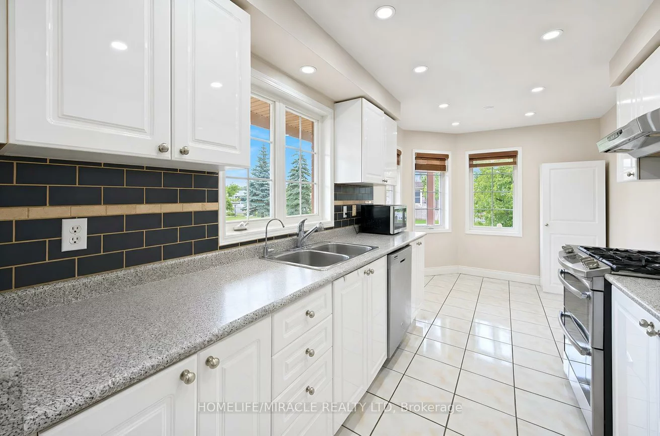 7284, Bellshire, Meadowvale Village, Mississauga