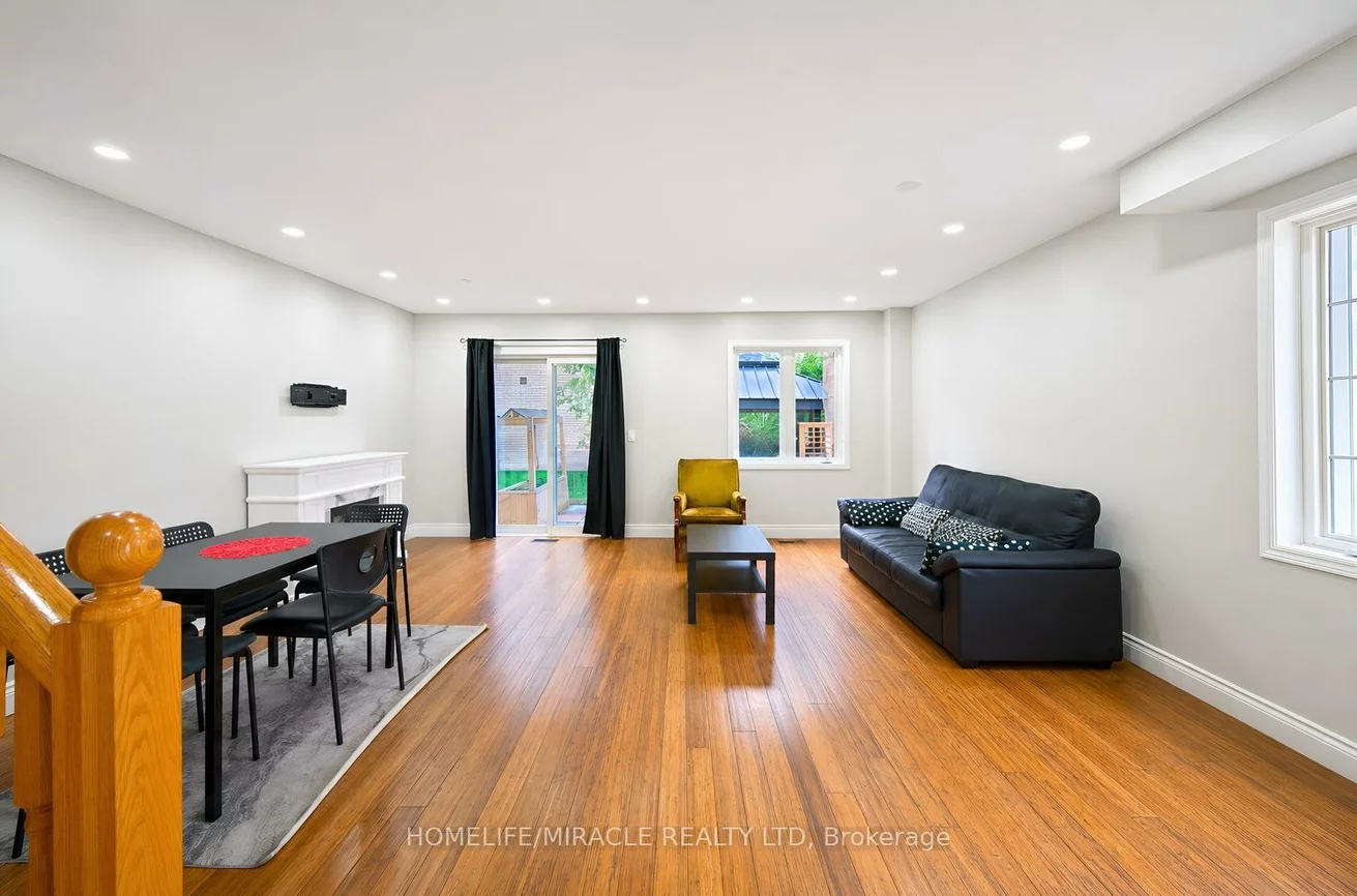 7284, Bellshire, Meadowvale Village, Mississauga