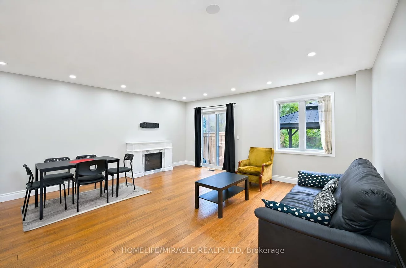 7284, Bellshire, Meadowvale Village, Mississauga