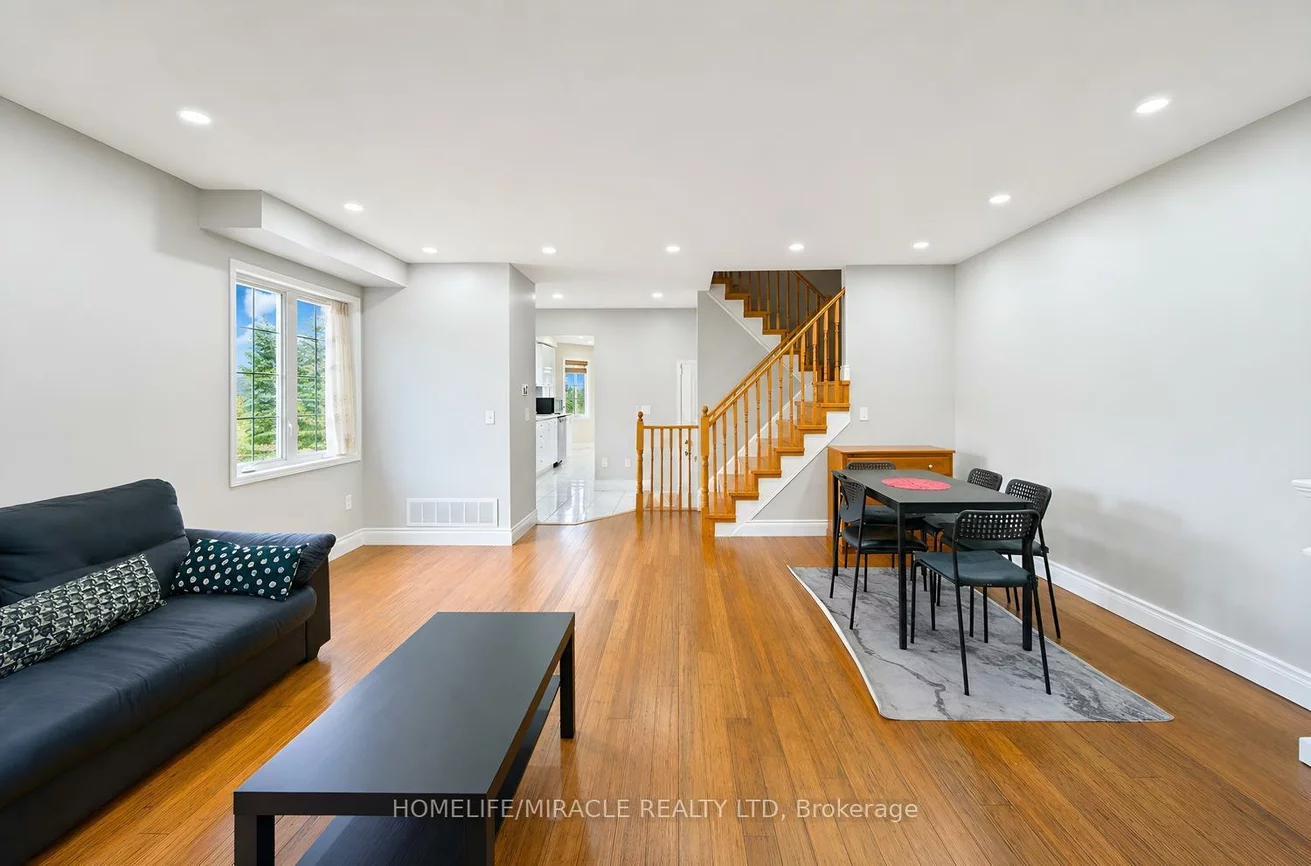 7284, Bellshire, Meadowvale Village, Mississauga
