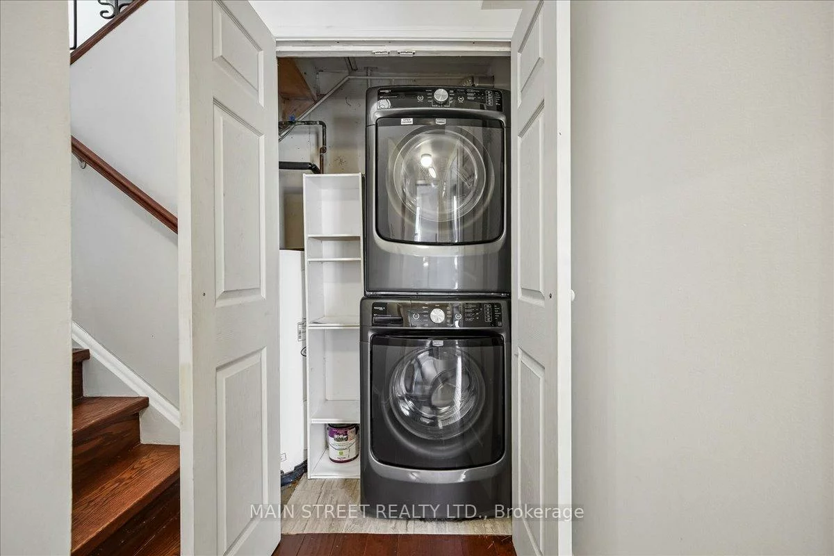 1000, Cedarglen, Erindale, Mississauga