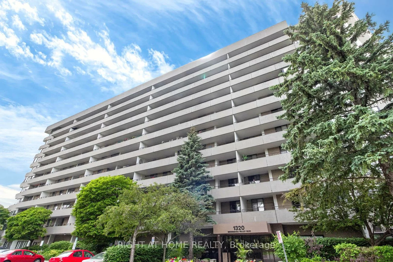 1320, Mississauga Valley, Mississauga Valleys, Mississauga