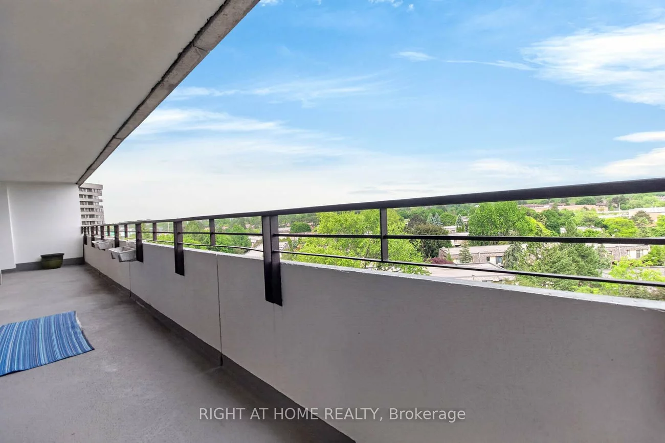 1320, Mississauga Valley, Mississauga Valleys, Mississauga