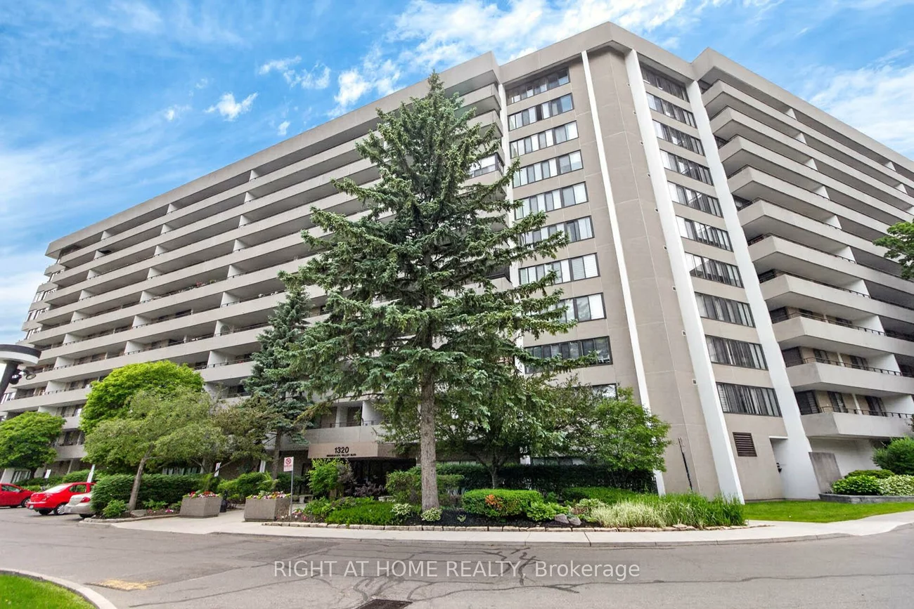 1320, Mississauga Valley, Mississauga Valleys, Mississauga