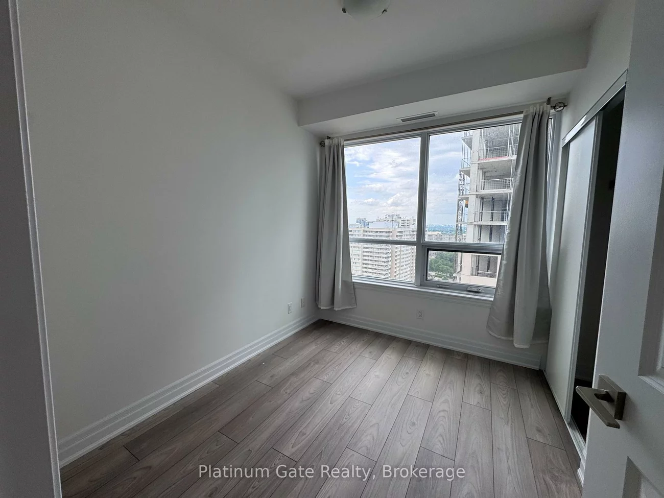 30, Elm, City Centre, Mississauga