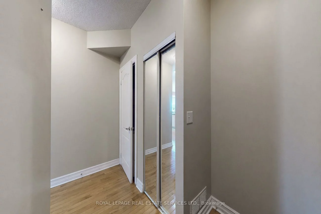 1, Elm, City Centre, Mississauga