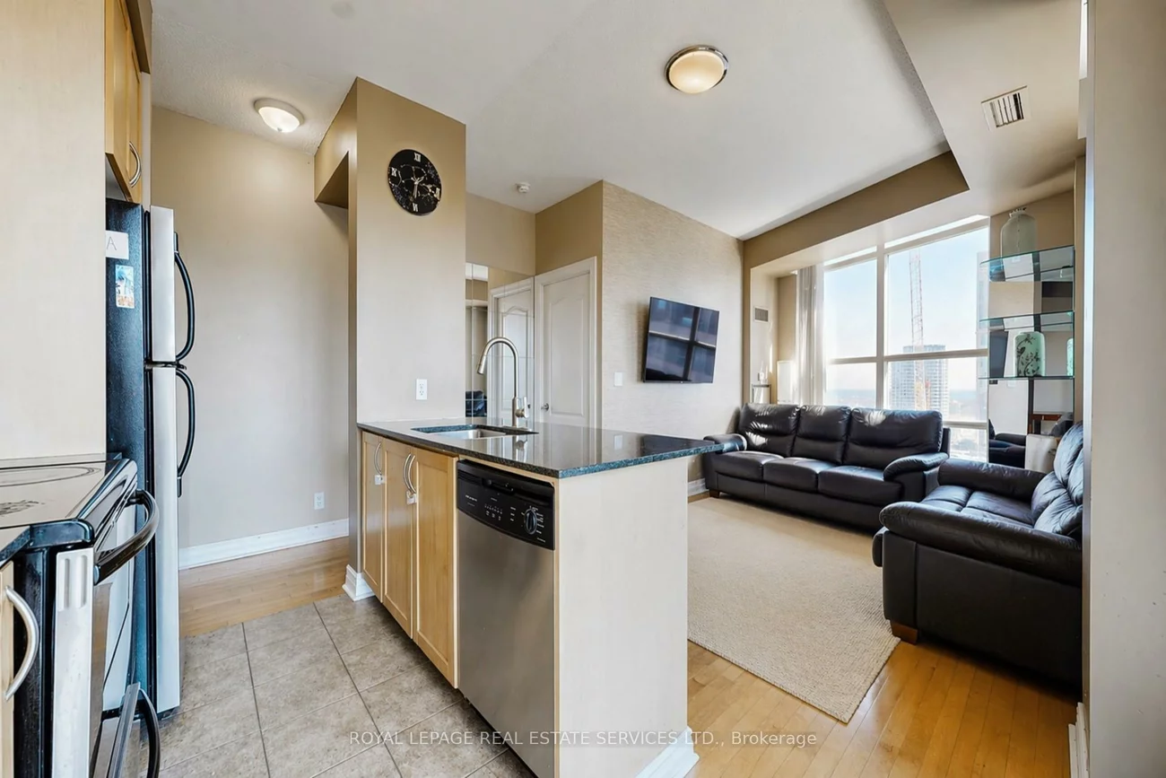 1, Elm, City Centre, Mississauga