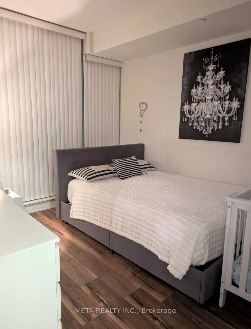 55, Eglinton, Hurontario, Mississauga