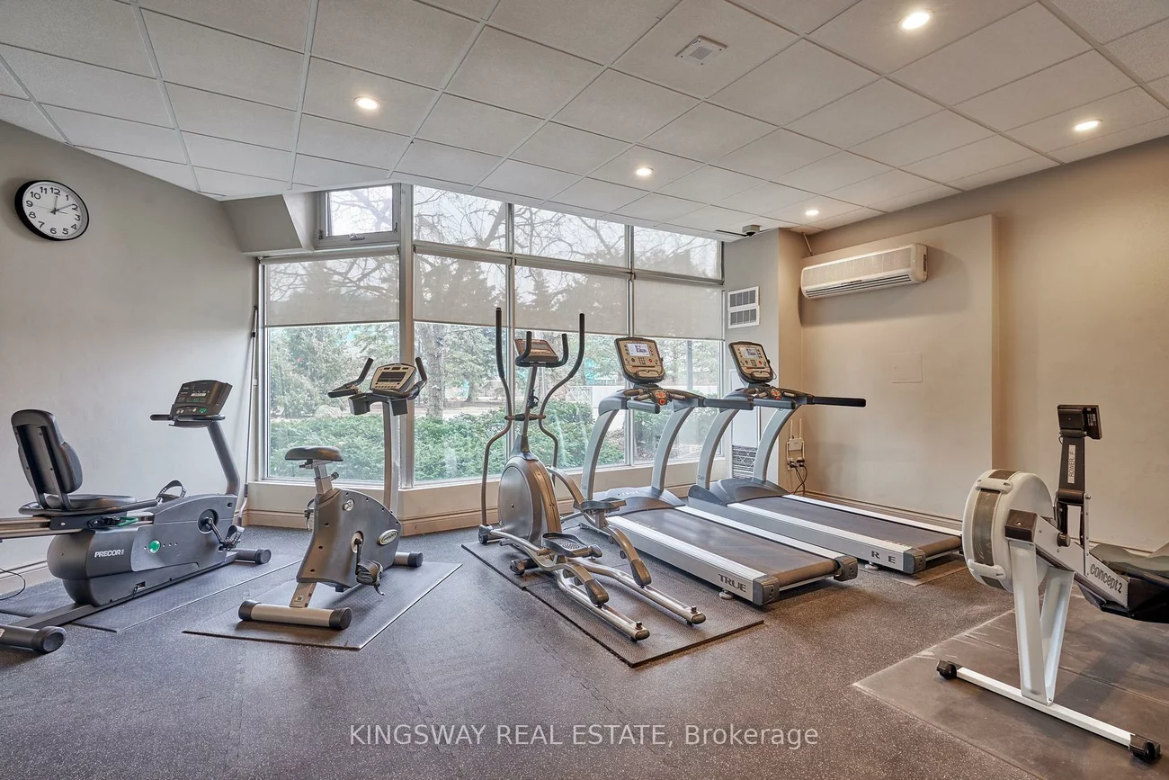 50, Kingsbridge Garden, Hurontario, Mississauga