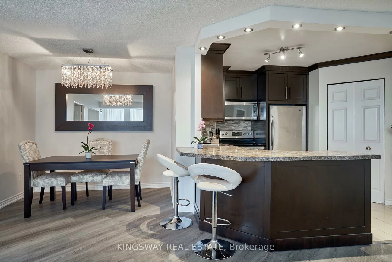 50, Kingsbridge Garden, Hurontario, Mississauga