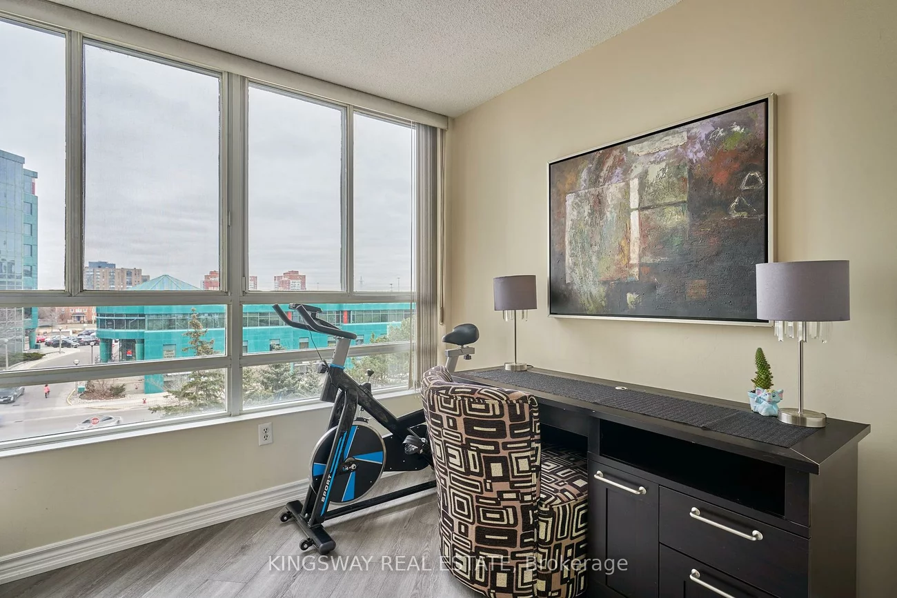 50, Kingsbridge Garden, Hurontario, Mississauga