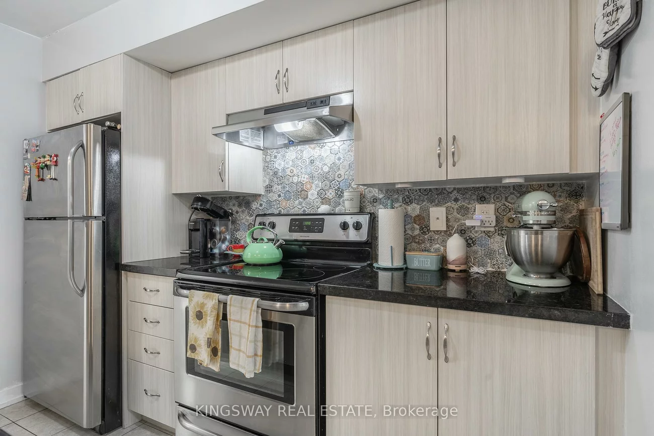 50, Kingsbridge Garden, Hurontario, Mississauga