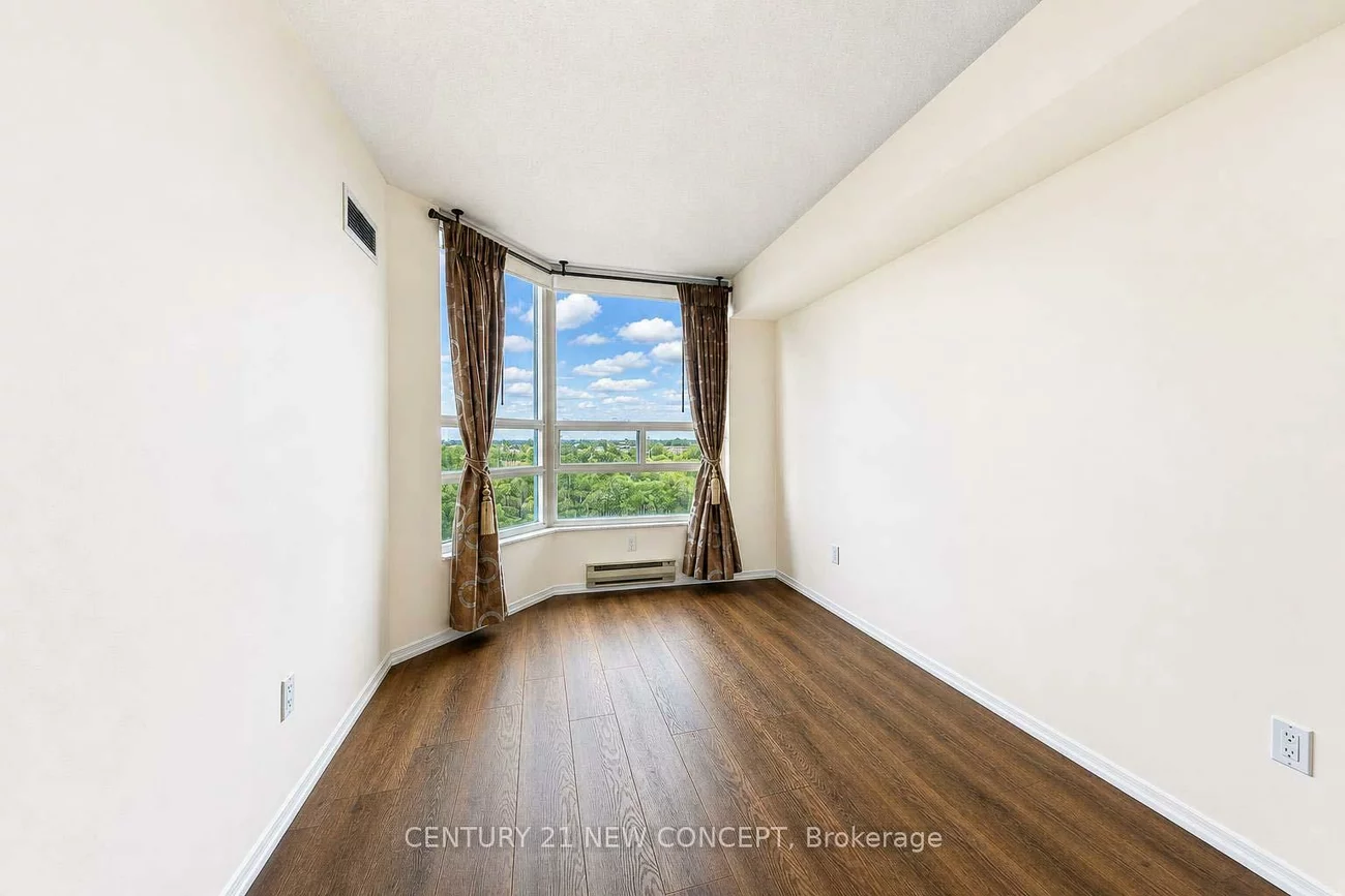 250, Webb, City Centre, Mississauga