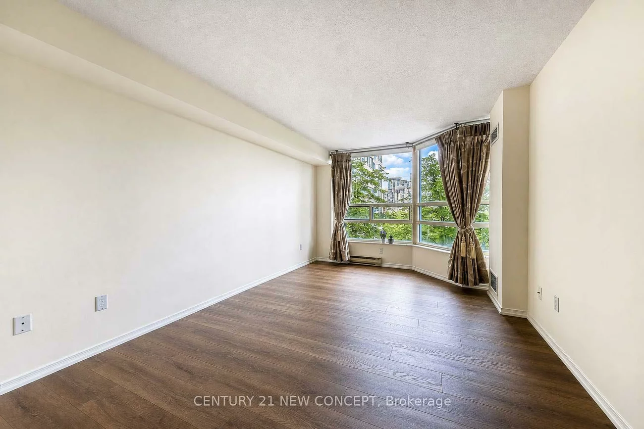 250, Webb, City Centre, Mississauga