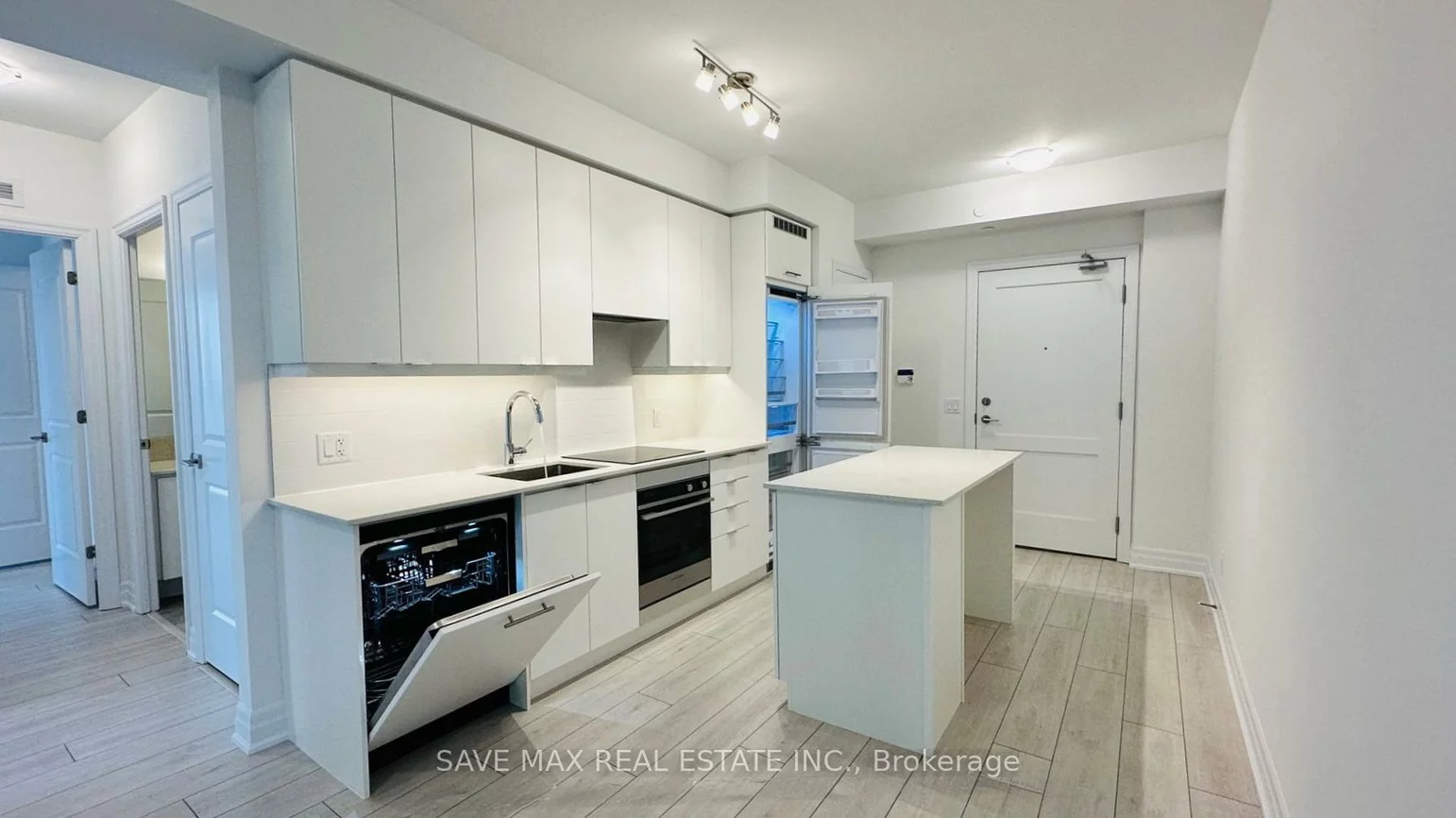 30, Elm, City Centre, Mississauga