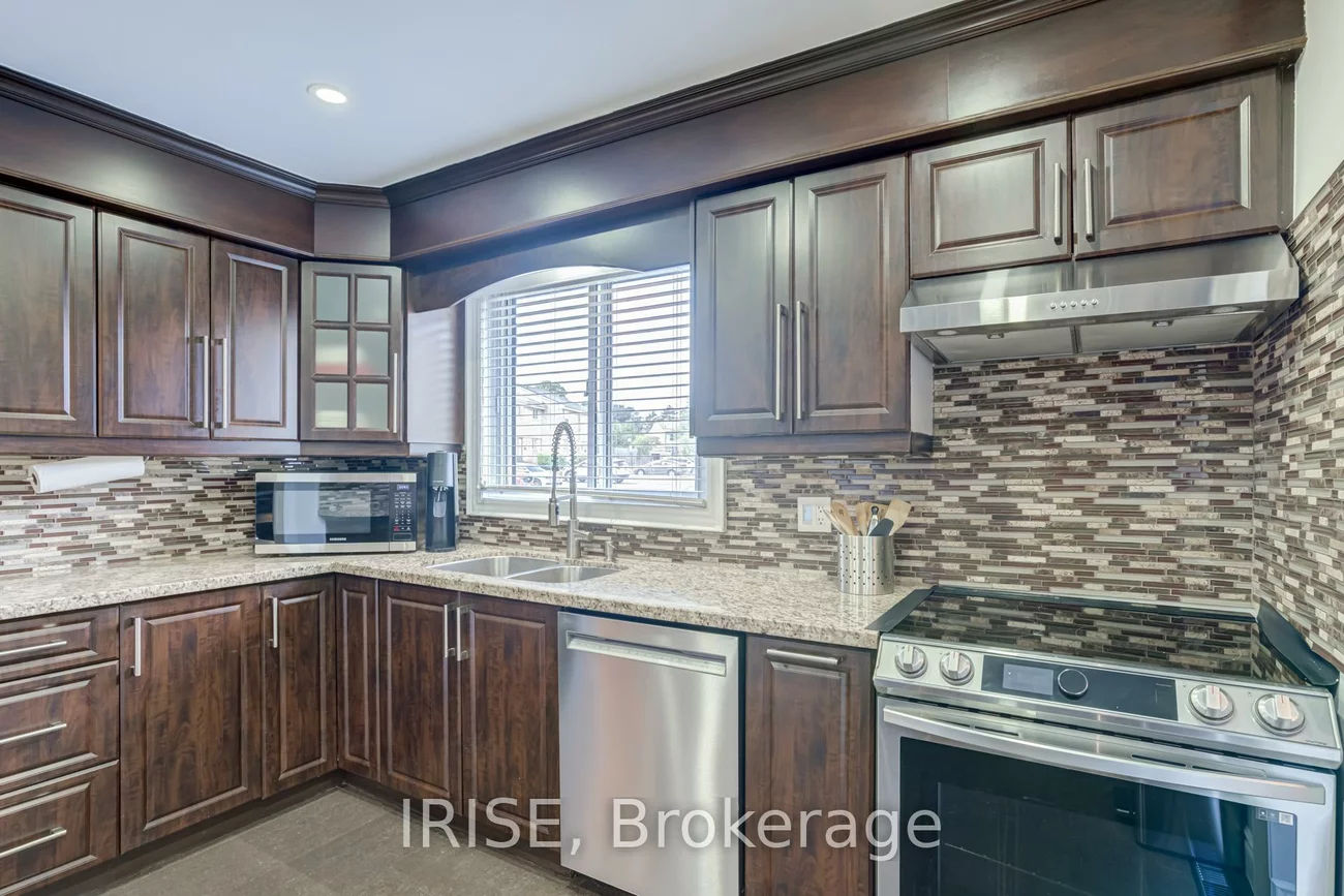 6699, Falconer, Streetsville, Mississauga
