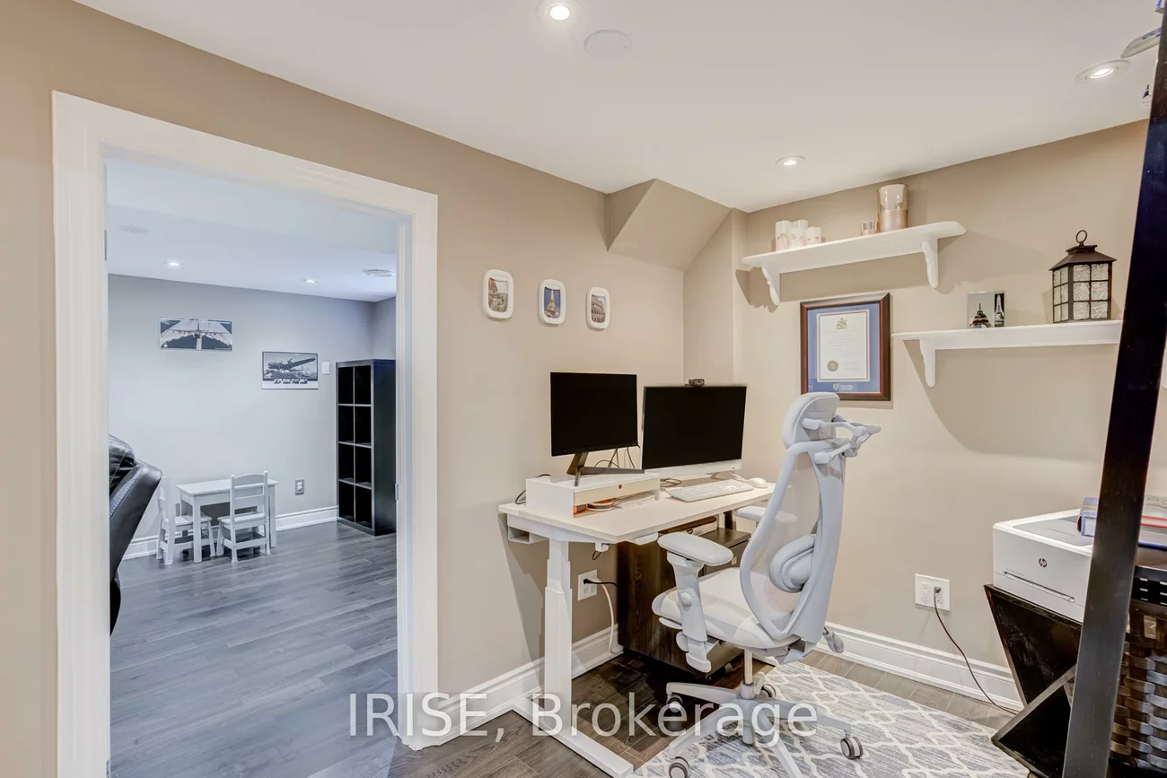 6699, Falconer, Streetsville, Mississauga