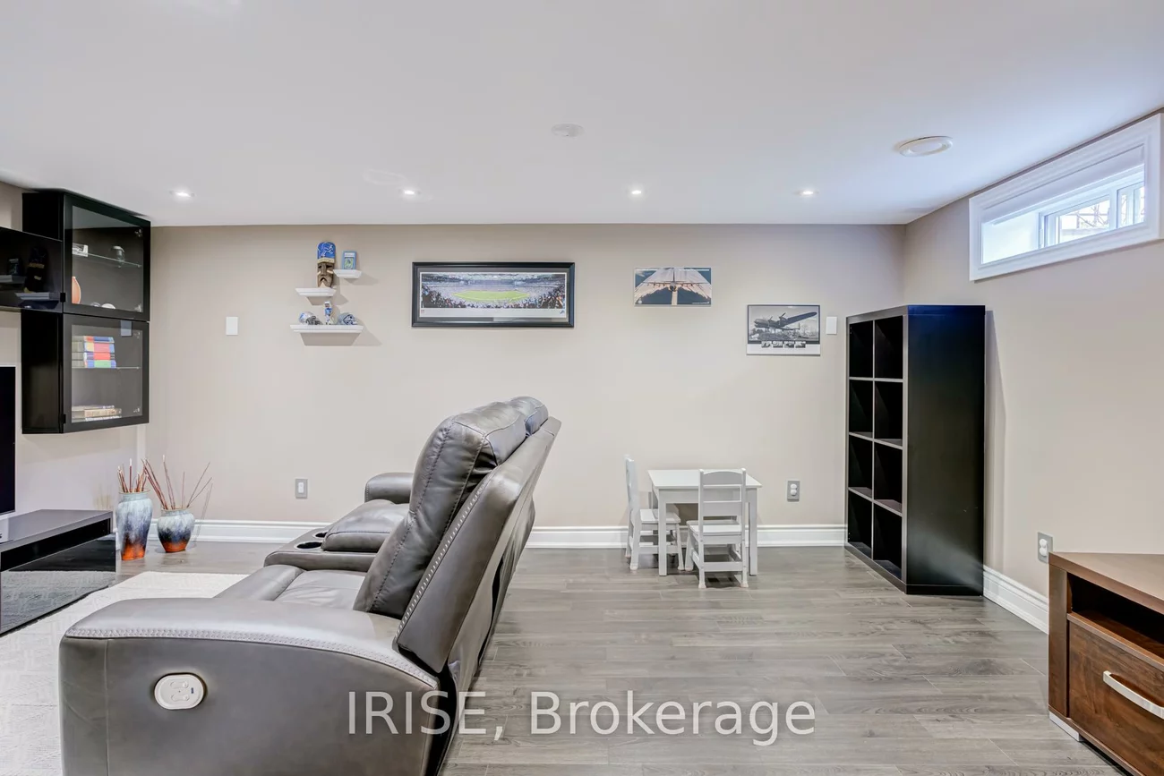 6699, Falconer, Streetsville, Mississauga