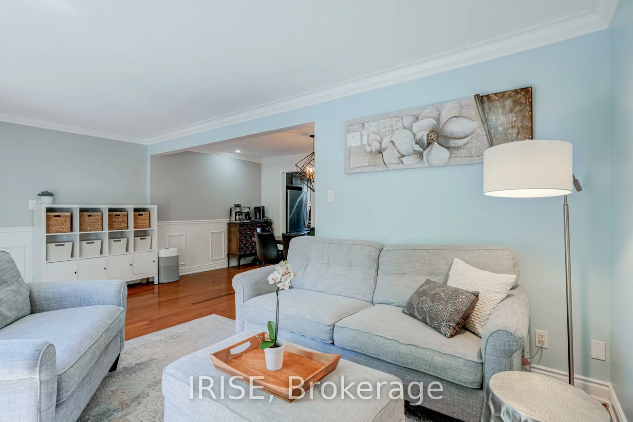 6699, Falconer, Streetsville, Mississauga