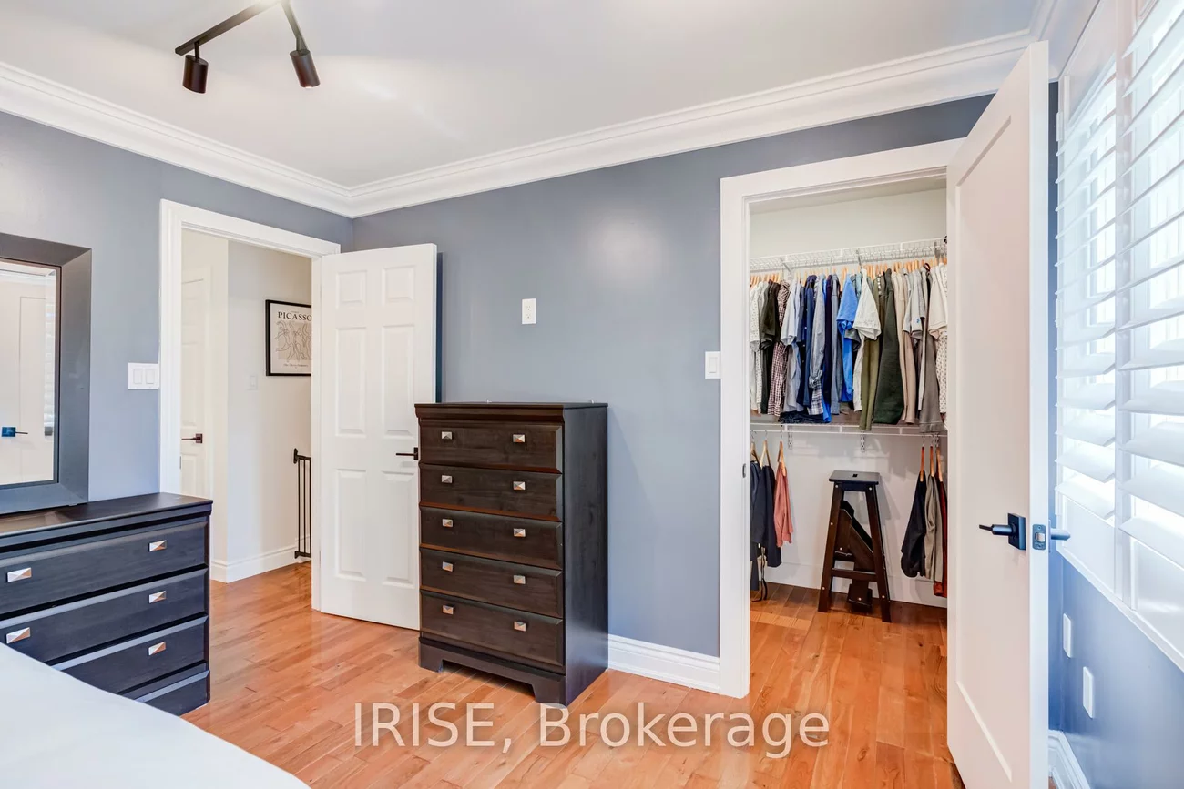 6699, Falconer, Streetsville, Mississauga