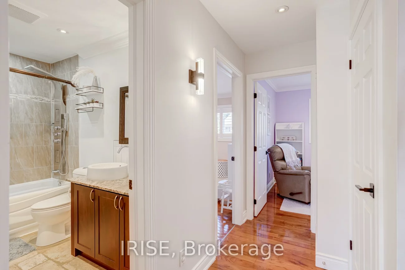 6699, Falconer, Streetsville, Mississauga
