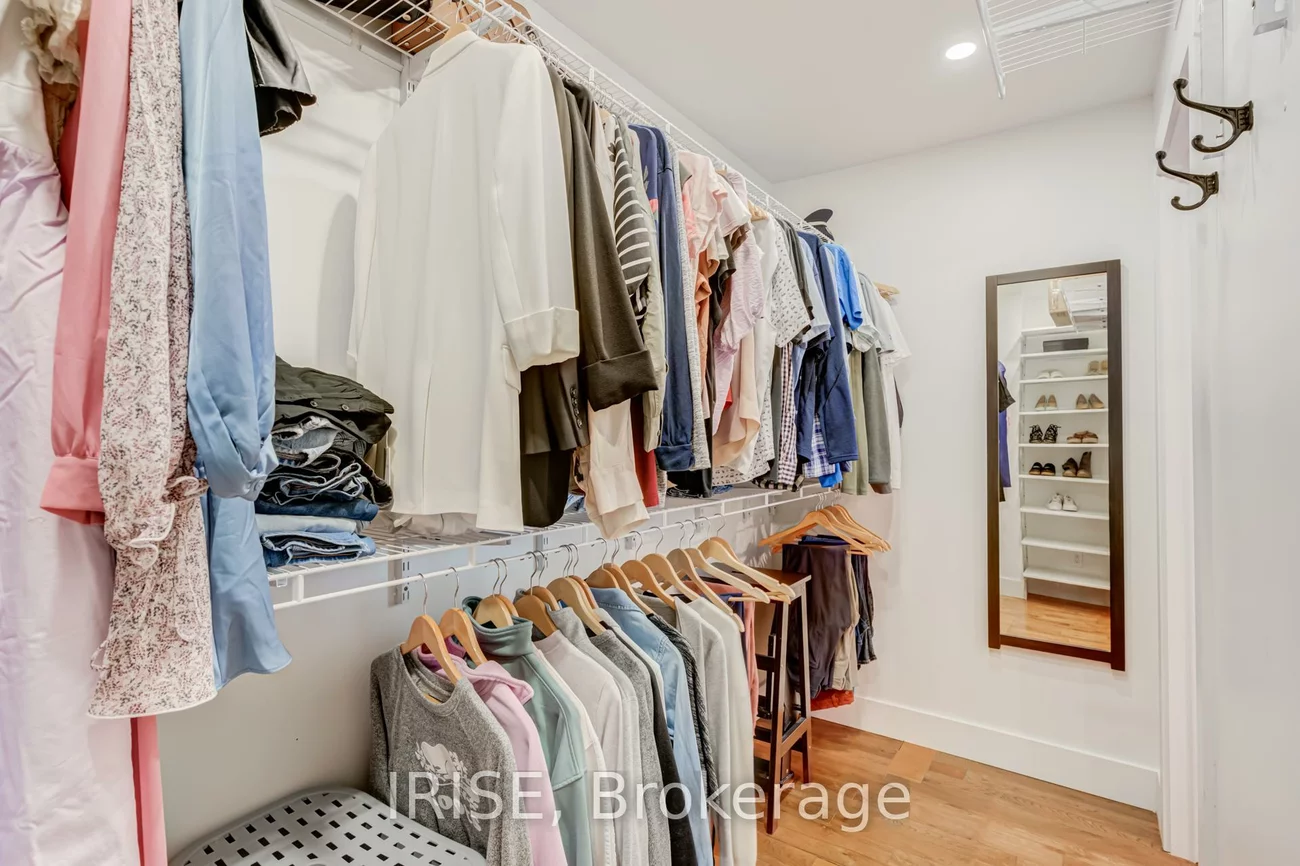 6699, Falconer, Streetsville, Mississauga