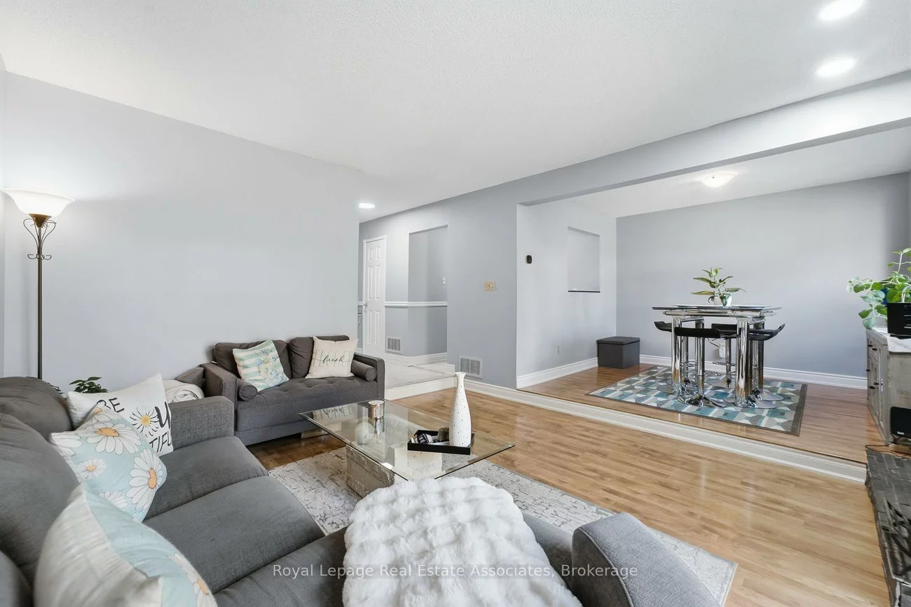 3050, Orleans, Erin Mills, Mississauga