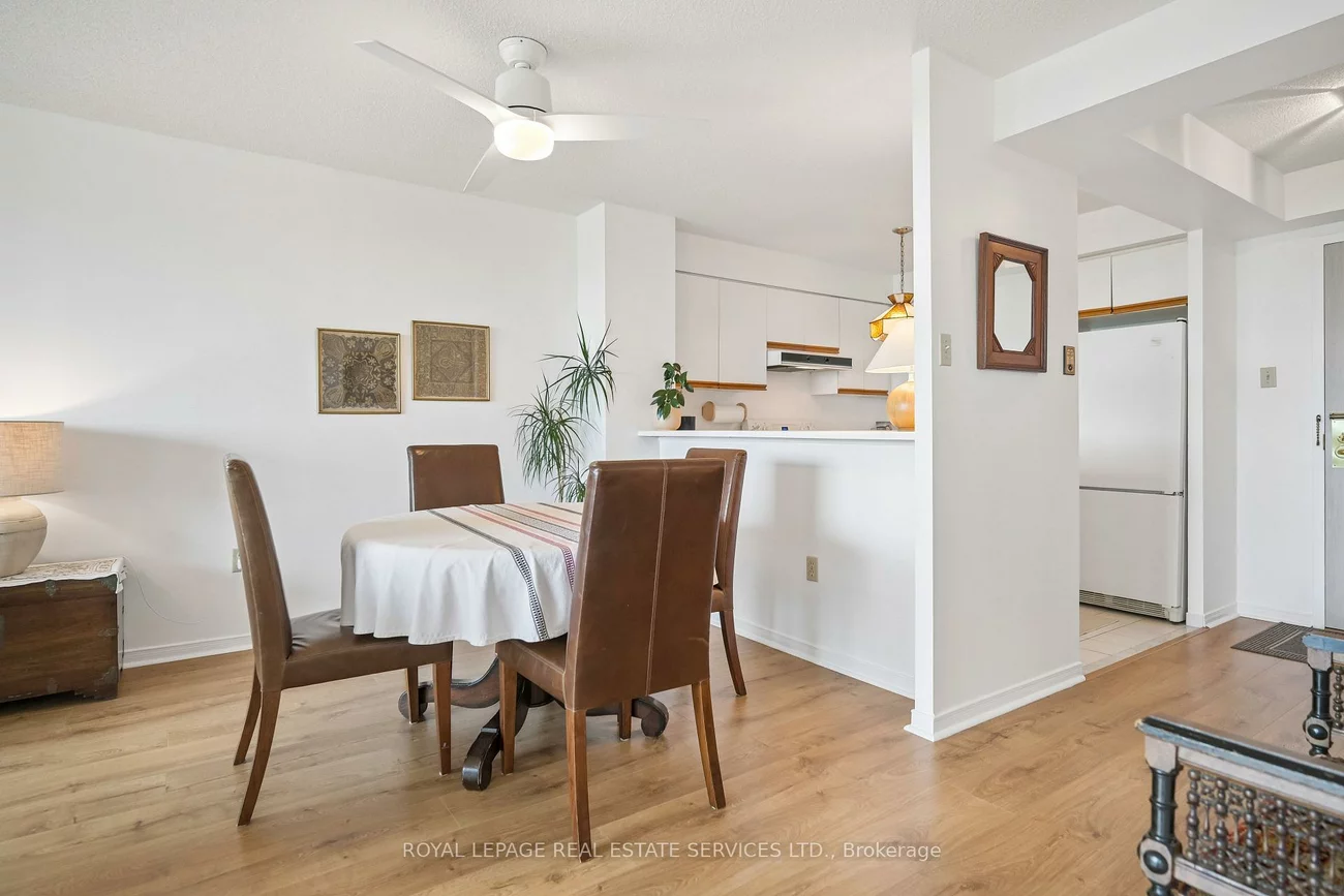 2155, Burnhamthorpe, Erin Mills, Mississauga