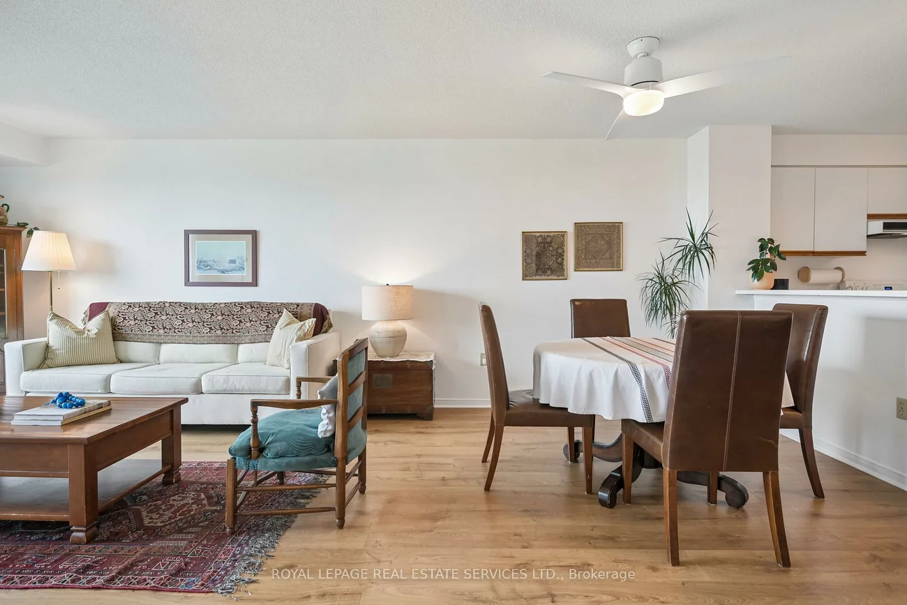 2155, Burnhamthorpe, Erin Mills, Mississauga